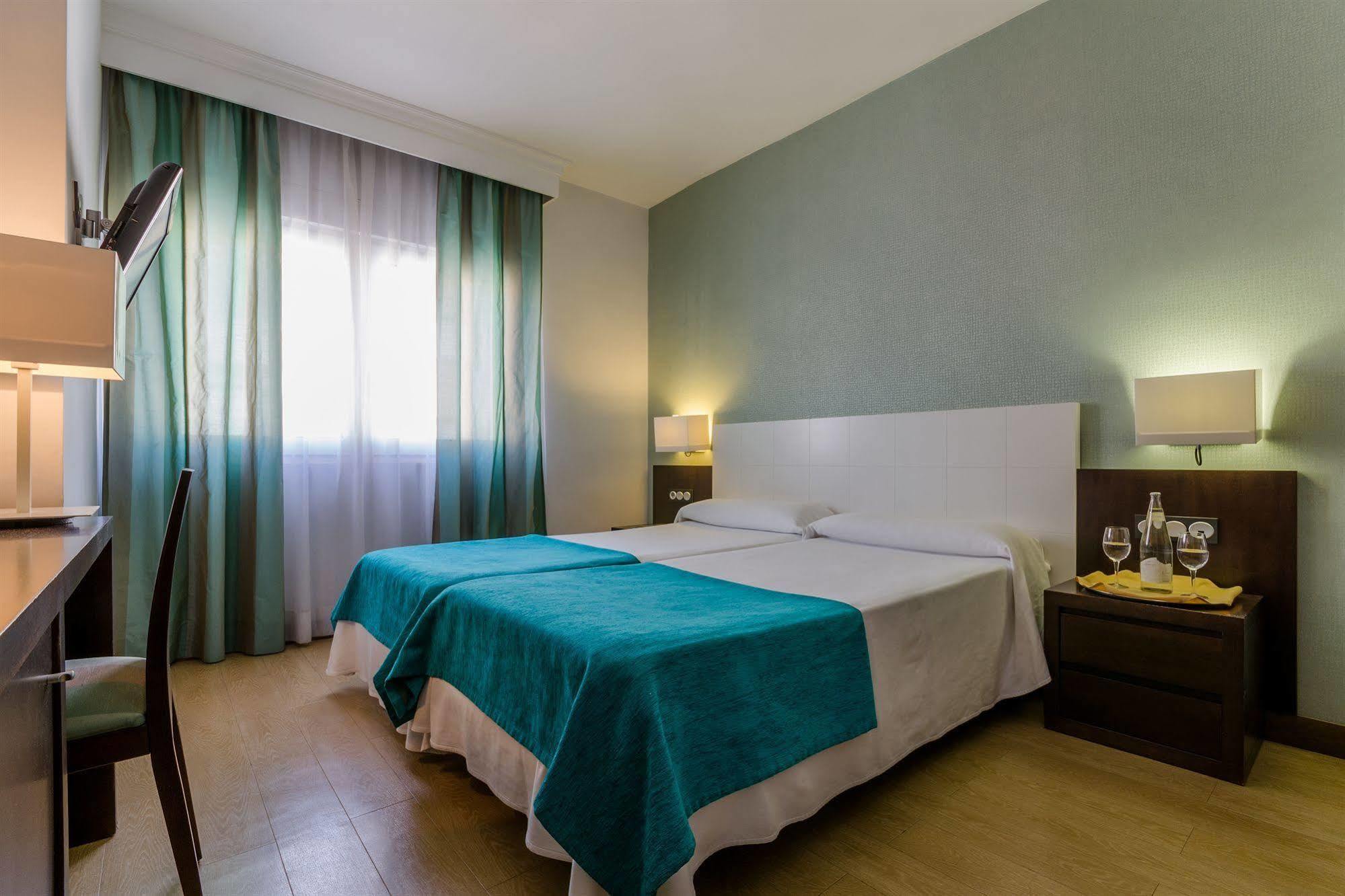 Hotel Don Juan Granada Esterno foto